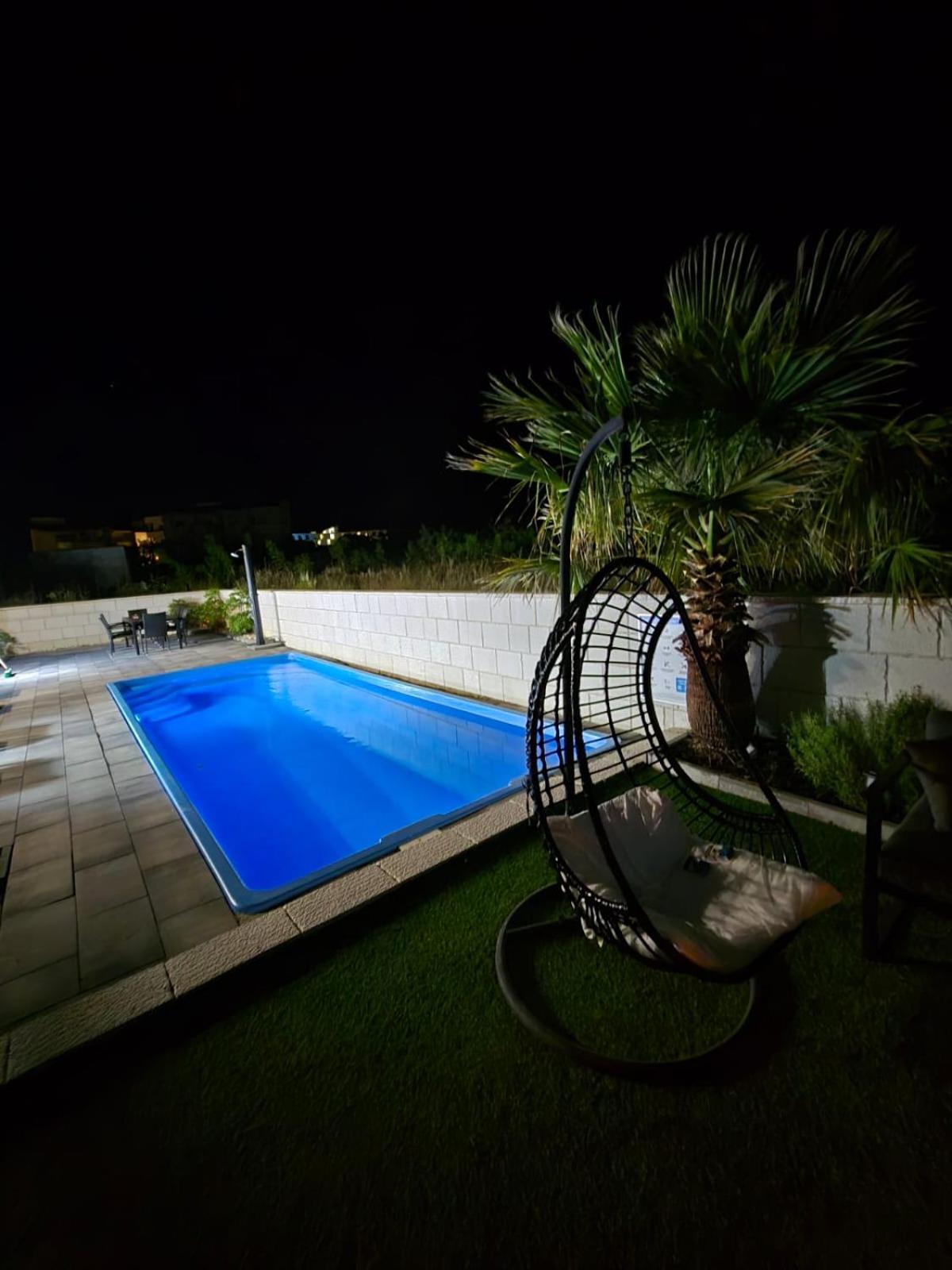 Apartmani Anastasia With Pool, Novalja Dış mekan fotoğraf